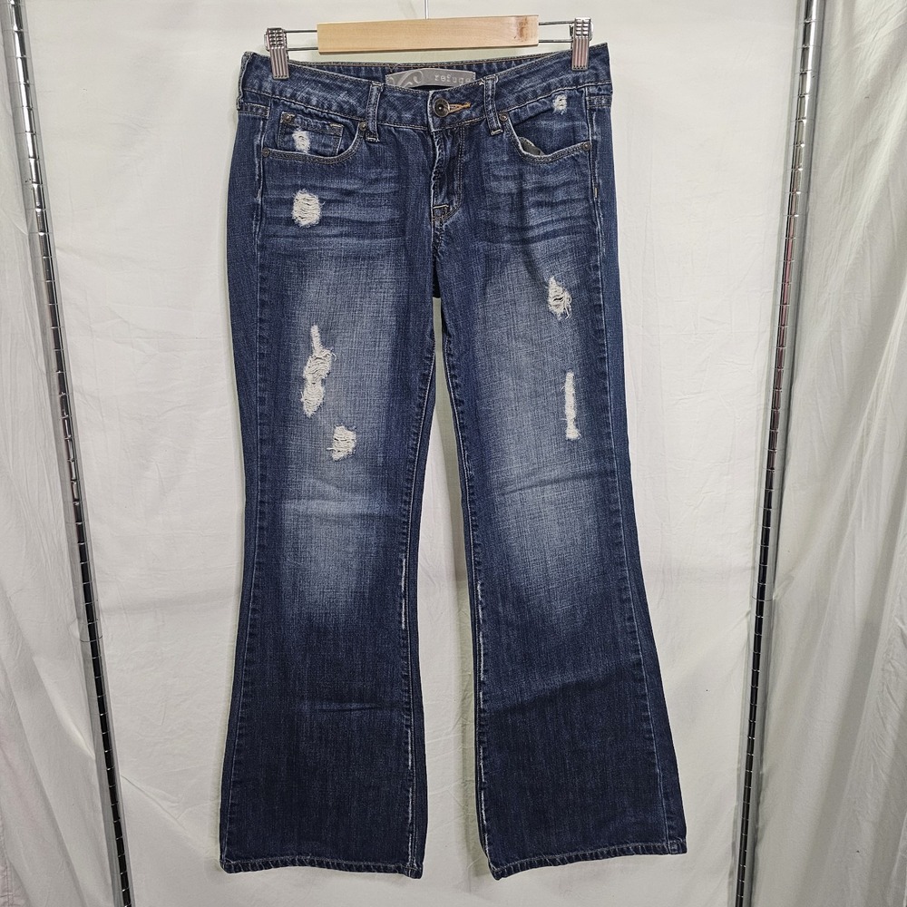 Refuge Juniors Size 7 R Whiskered Distressed Bootcut‎ Pockets Denim Blue Jeans